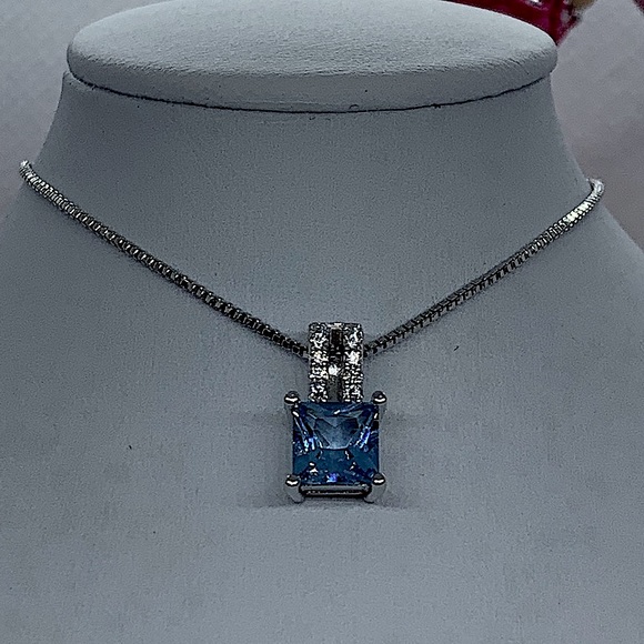Sterling Silver 925 CZ Blue Topaz Necklace - Picture 2 of 8